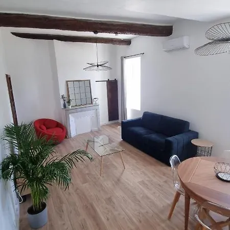 En Plein Coeur De - 55 M2 Renoves - Avec Parking