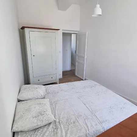 En Plein Coeur De - 55 M2 Renoves - Avec Parking Appartement *
