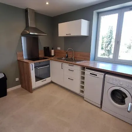En Plein Coeur De - 55 M2 Renoves - Avec Parking Appartement