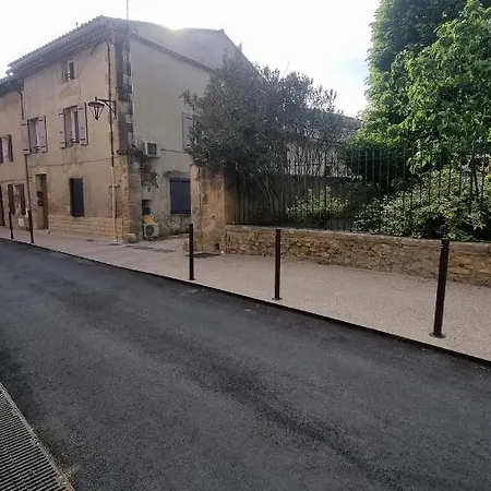 Appartement En Plein Coeur De - 55 M2 Renoves - Avec Parking *